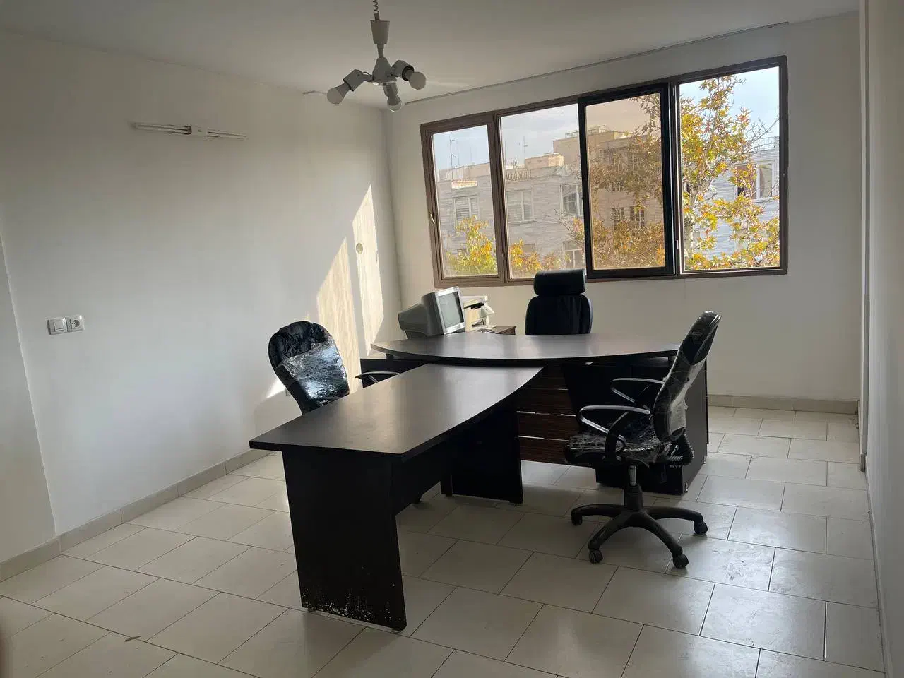 میز مدیریت و کنفرانس به همراه فایل|مبلمان اداری|قزوین, |دیوار