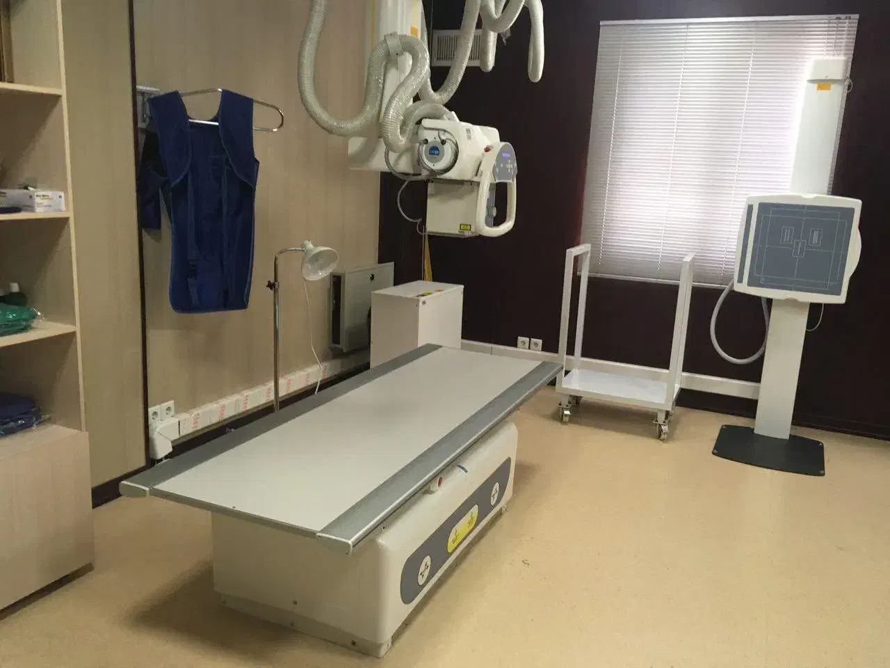 منشی خانم مسلط به کامپیوتر و تایپ مطب پزشکی|استخدام درمانی، زیبایی، بهداشتی|بندر انزلی, تهران|دیوار