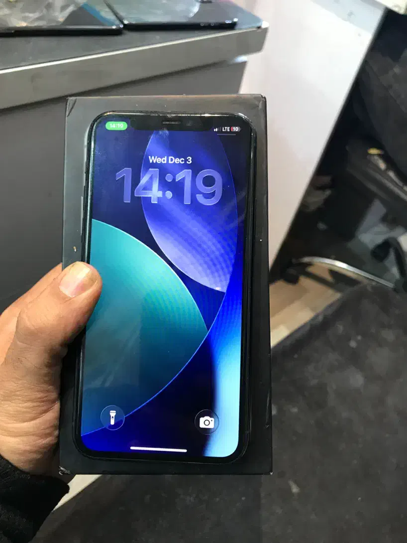 ۱۱ پرو|موبایل|مشهد, هفت تیر (حافظ)|دیوار