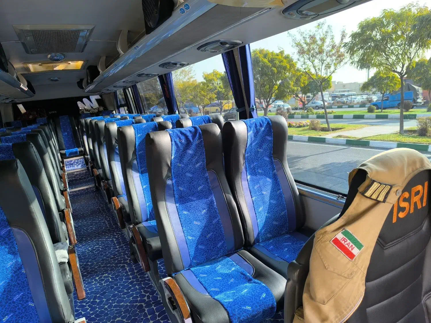 اجاره اتوبوس میدل باس ۳۲ نفره تشریفاتی|خدمات حمل و نقل|کرج, شهرک ظفر|دیوار