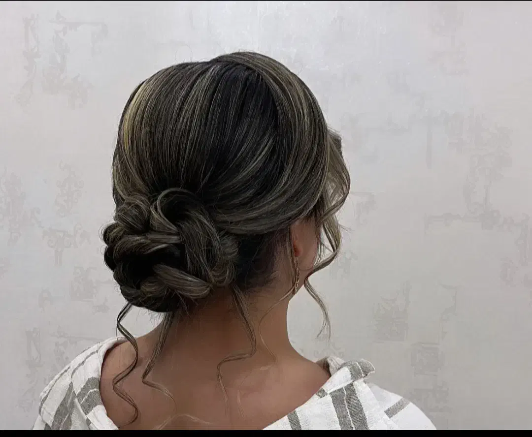 شینون ۲۵۰ الی ۳۵۰میکاپ۴۰۰ ناخن ۳۵۰|خدمات آرایشگری و زیبایی|اردبیل, |دیوار