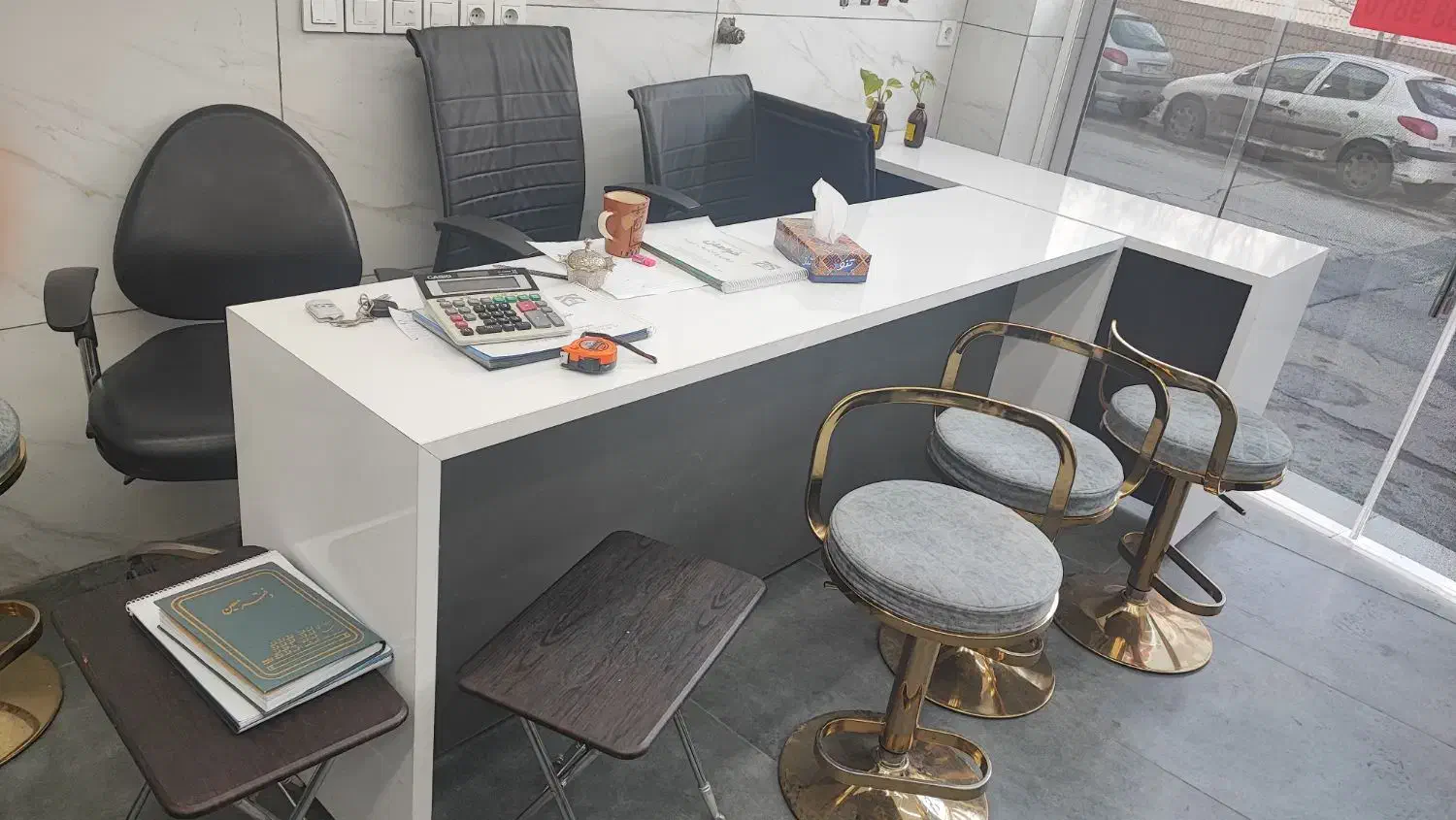 دو عدد میز کار|فروشگاه و مغازه|شیراز, میرزاکوچک خان|دیوار