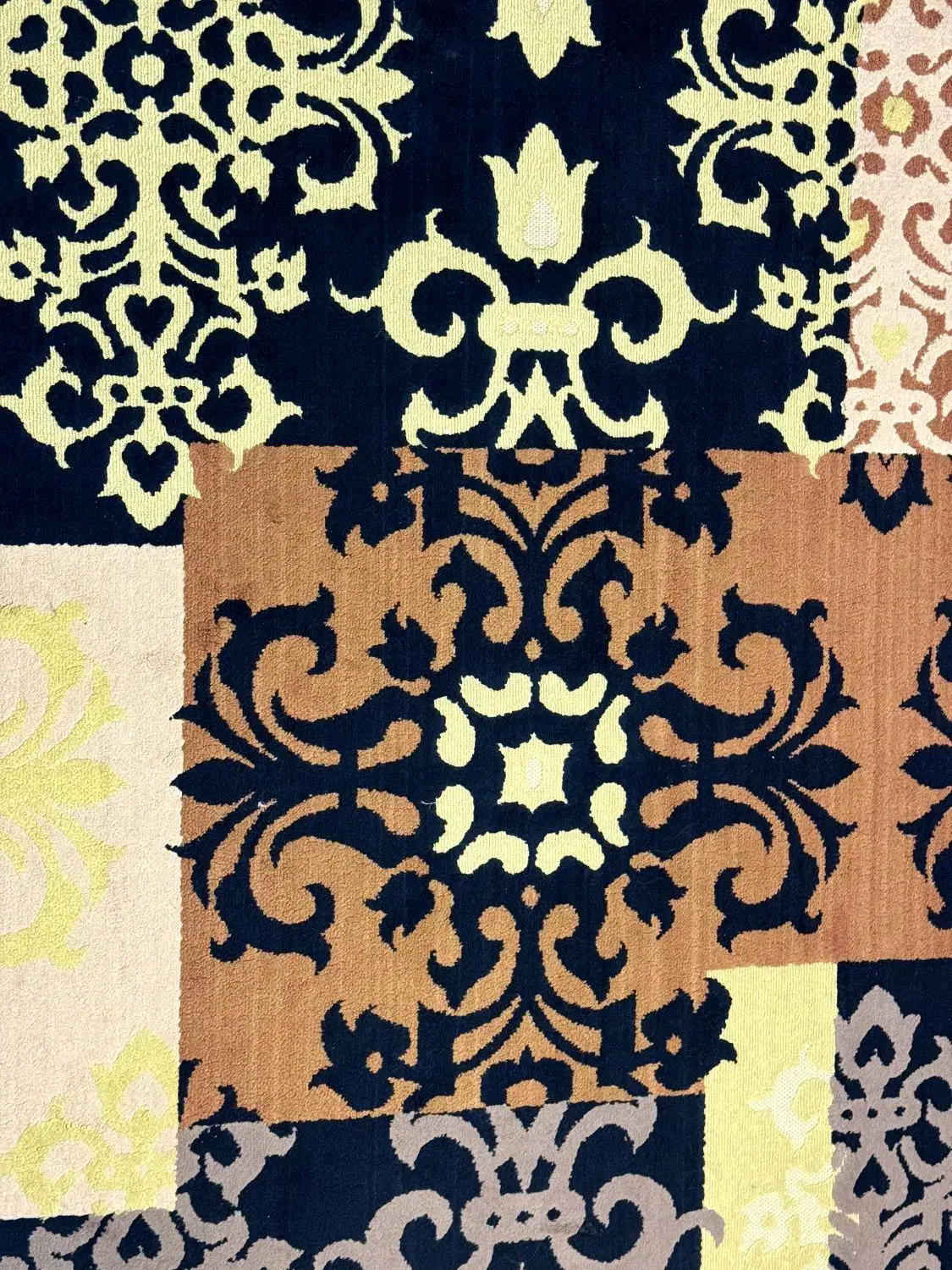 ۳ عدد فرش ۶ متری/یک جفت سرمه ای و یک عدد گلیم کرم|فرش|تهران, دهقان|دیوار