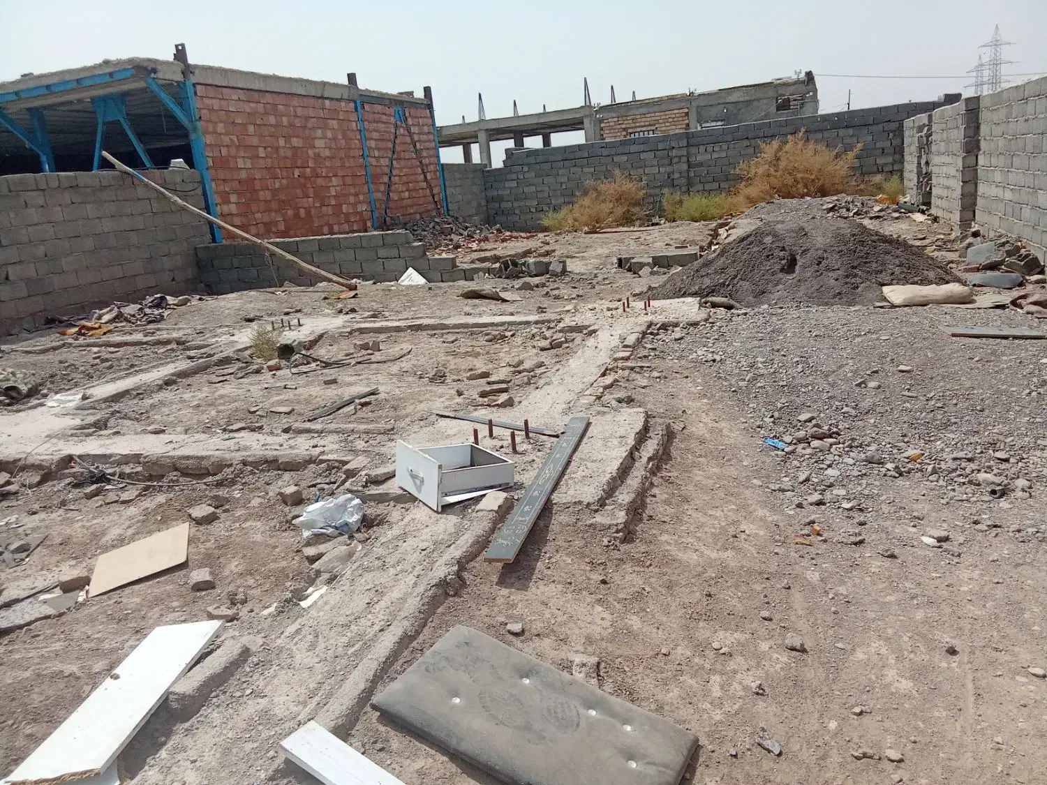 تخریب بتن سقف دیوار برشکاری جوشکاری و...|خدمات پیشه و مهارت|بم, |دیوار