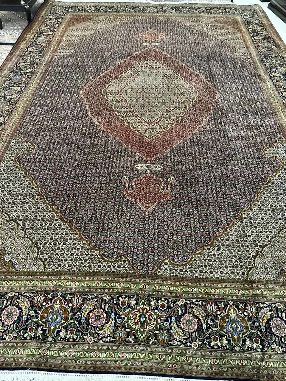 یک تخته  ۱۸ متری یکپارچه|فرش|تهران, جردن|دیوار