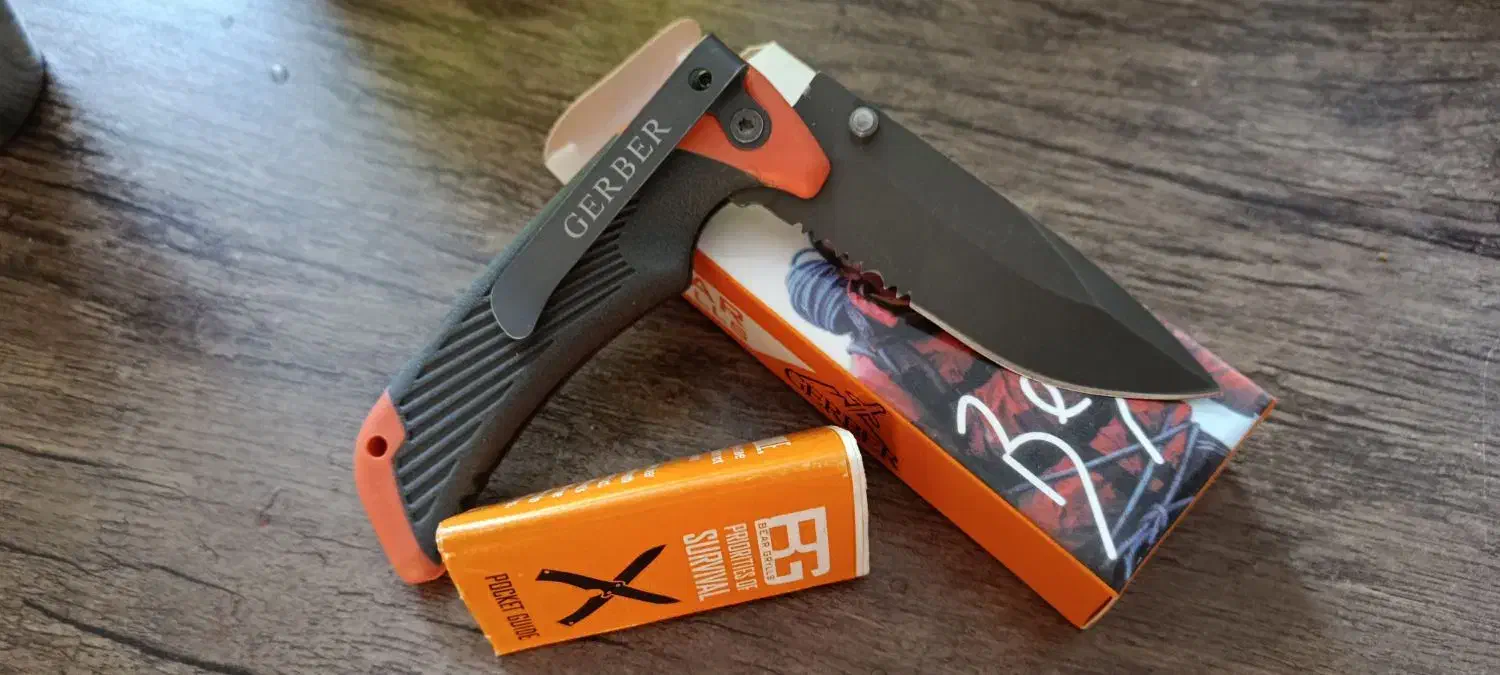 چاقو گربر|کوهنوردی و کمپینگ|شیراز, شهرک قمشه|دیوار