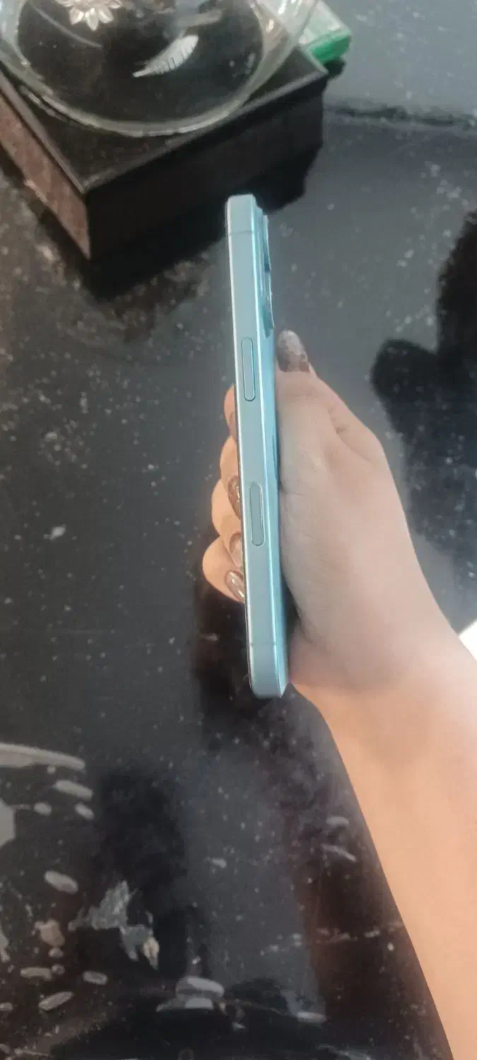 آیون ۱۶ نرمال|موبایل|کرمان, |دیوار