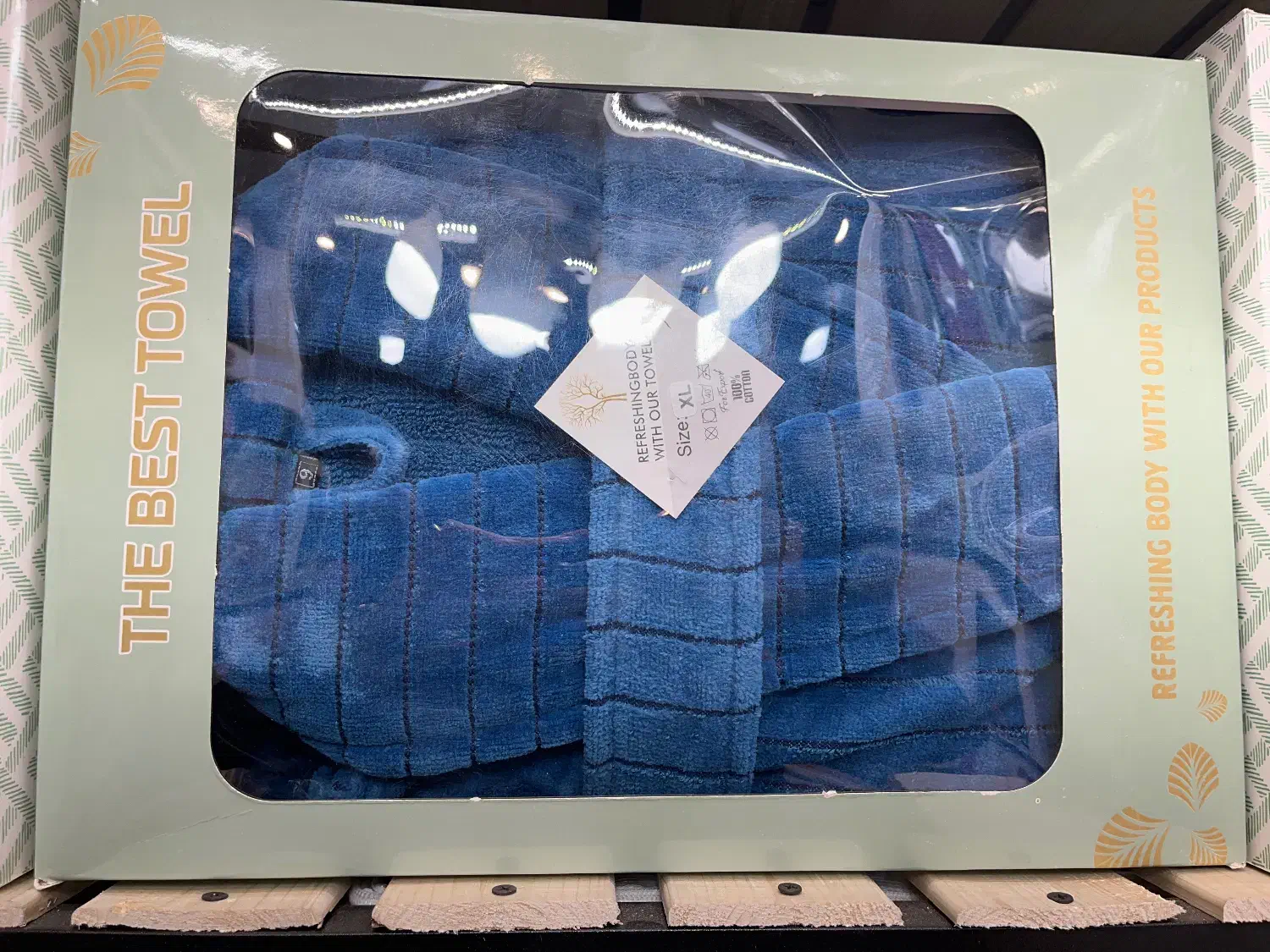 حولوتن‌پوش|لوازم حمام|اصفهان, نقش جهان|دیوار