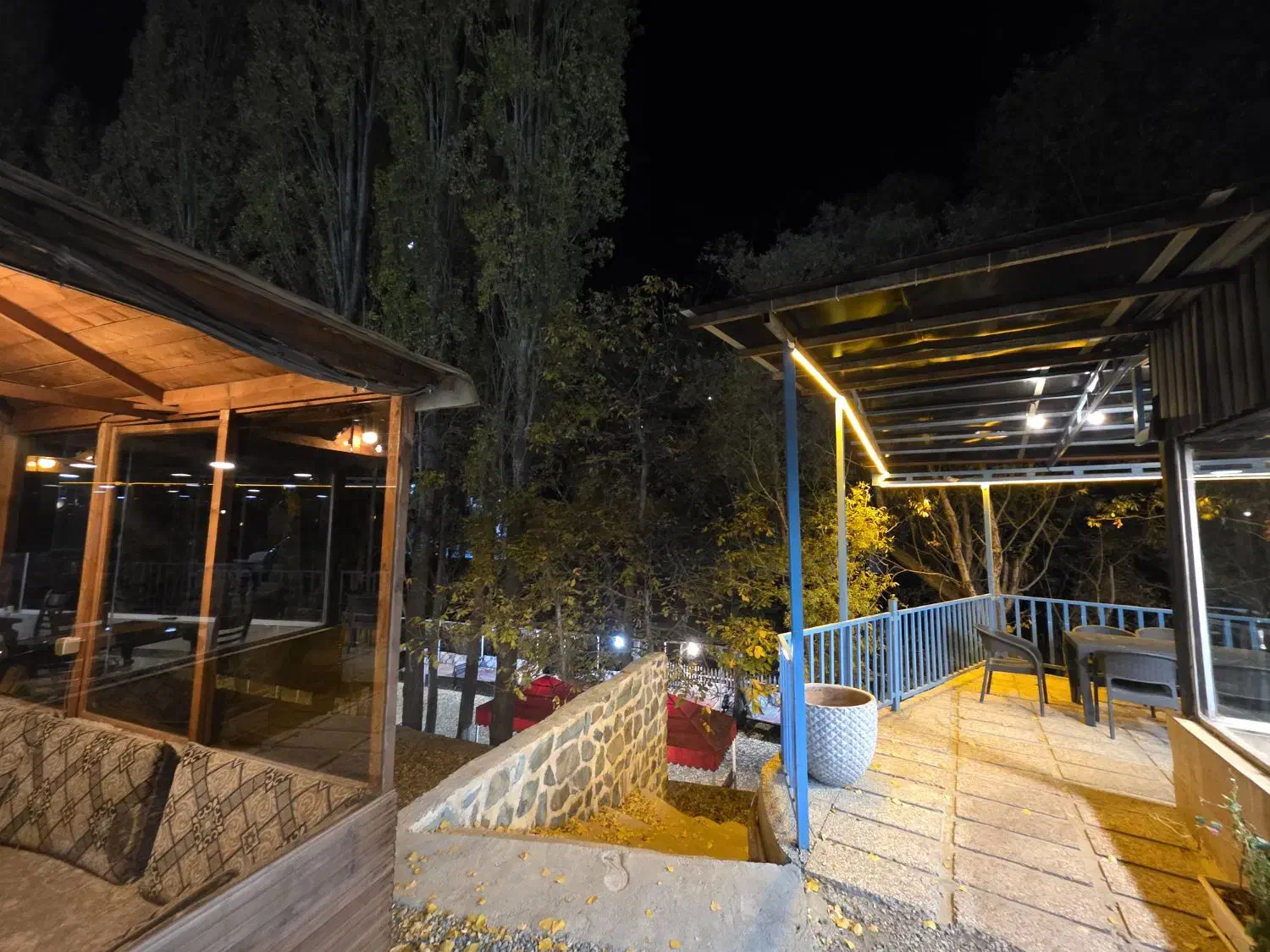 اقامت رایگان یکشب بهمراه شام و صبحانه|تور و چارتر|آسارا, |دیوار