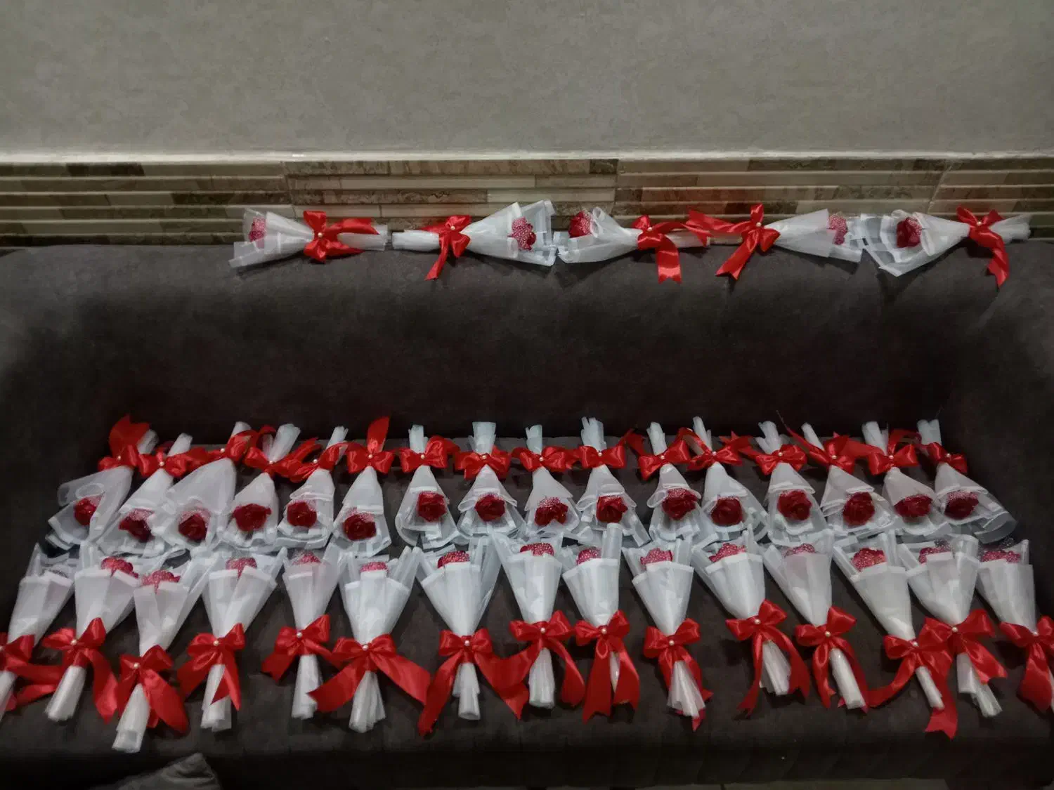 یلداتو با ما ماندگار تر کن|گل مصنوعی|شیراز, کوشک میدان|دیوار