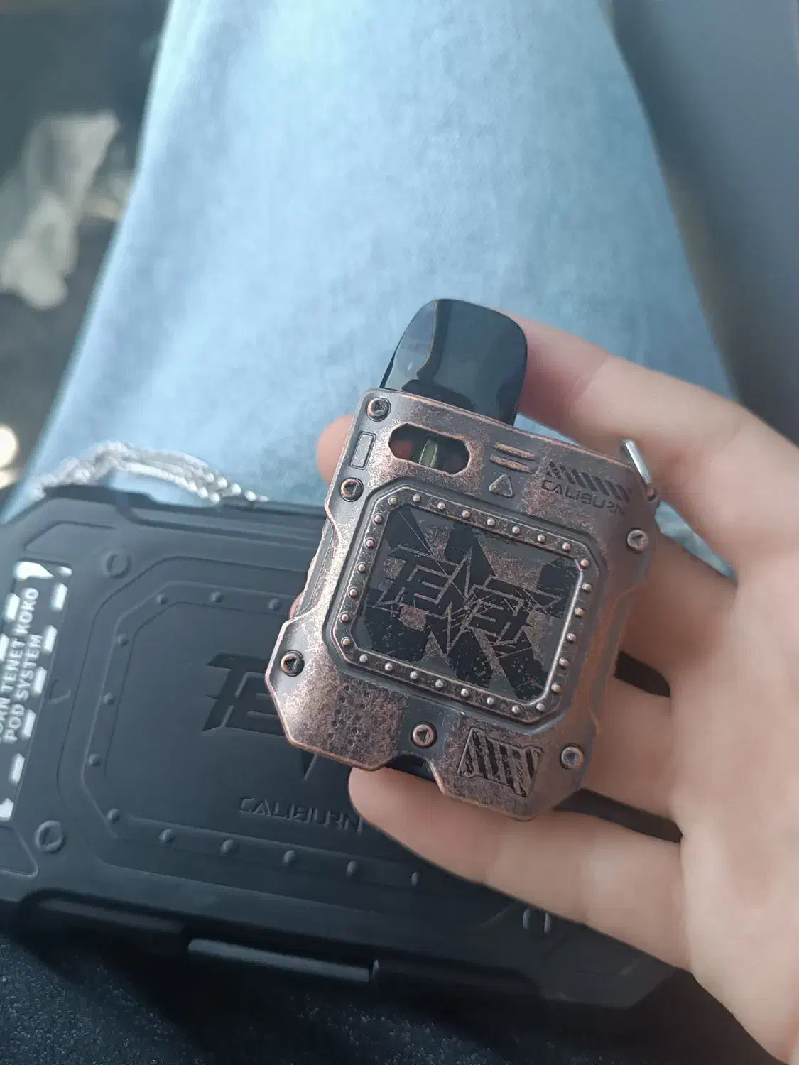 پاد|زیورآلات و اکسسوری|صدرا-فارس, فاز ۲|دیوار