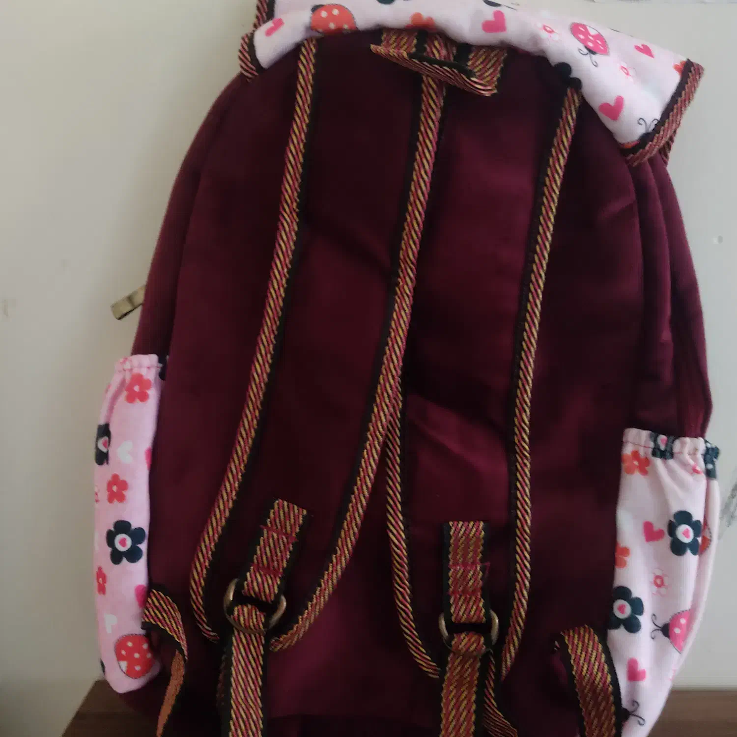 کیف/کوله|کیف، کفش، کمربند|اندیشه, اندیشه فاز ۴|دیوار