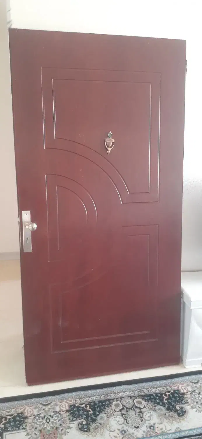 درب ورودی آپارتمان|مصالح و تجهیزات ساختمان|فولادشهر, B8|دیوار