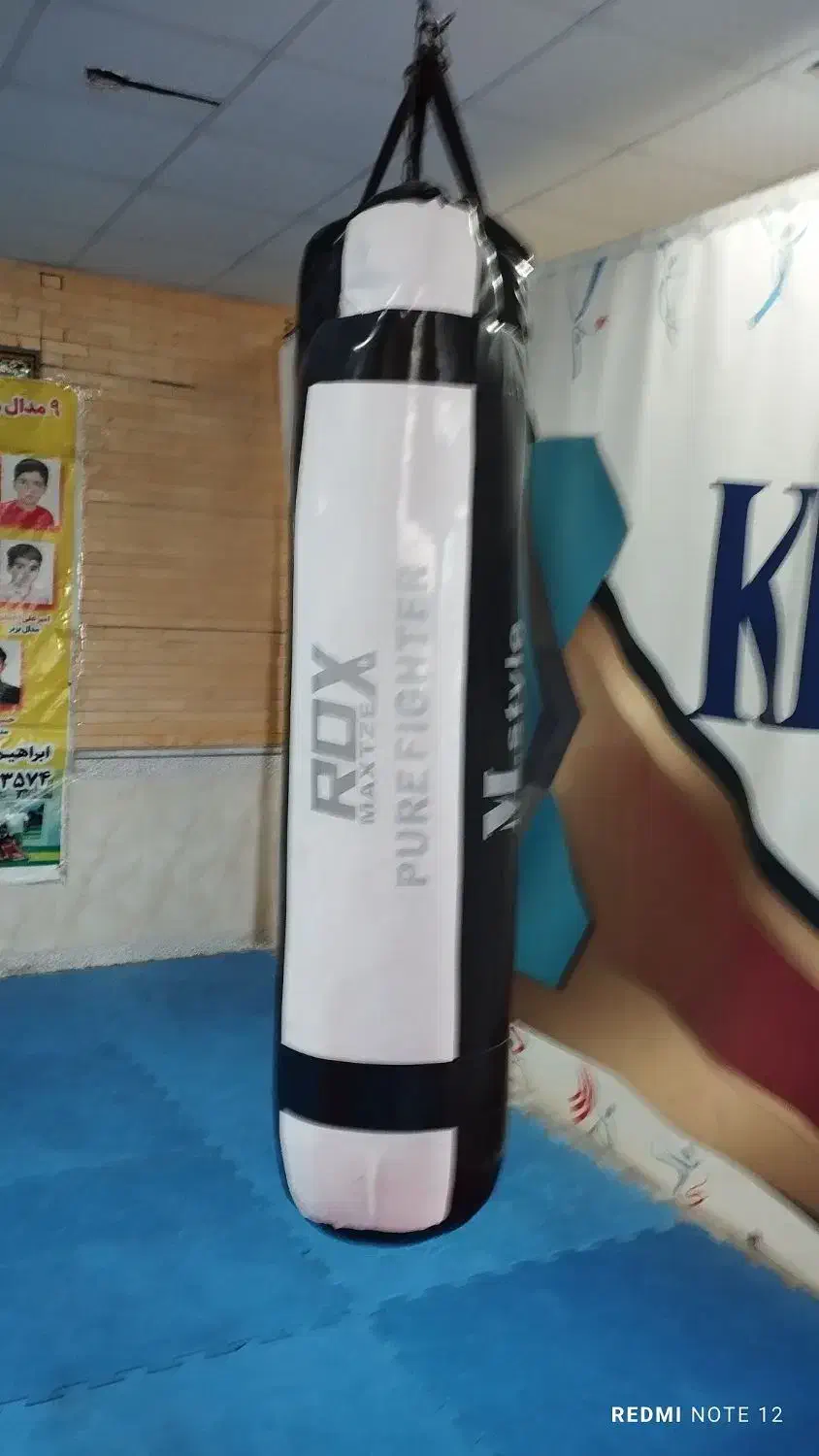 کیسه بوکس،دمبل،بنر|تجهیزات ورزشی|کرمانشاه, |دیوار