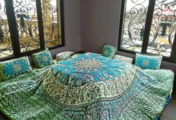 لحافکرسی شاندیز سنتی ماشیندوز قواره بزرگ|رختخواب، بالش، پتو|تهران, مولوی|دیوار