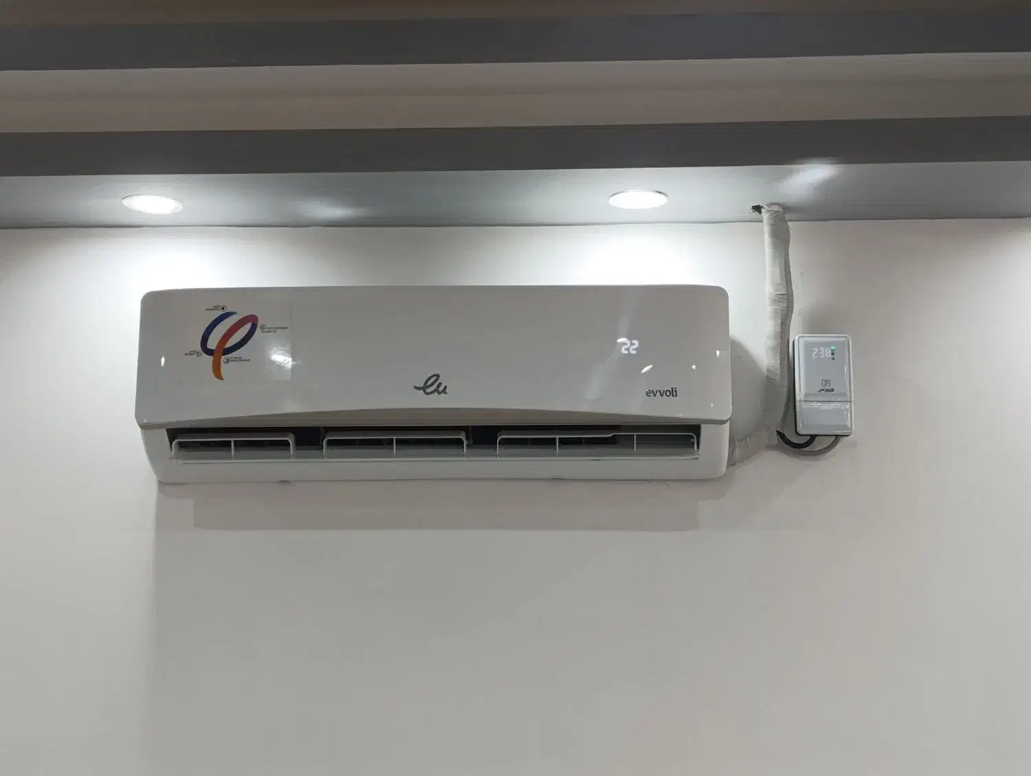 نصب و سرویس اسپیلت برقکشی لوله کشی|خدمات پیشه و مهارت|زهک, |دیوار