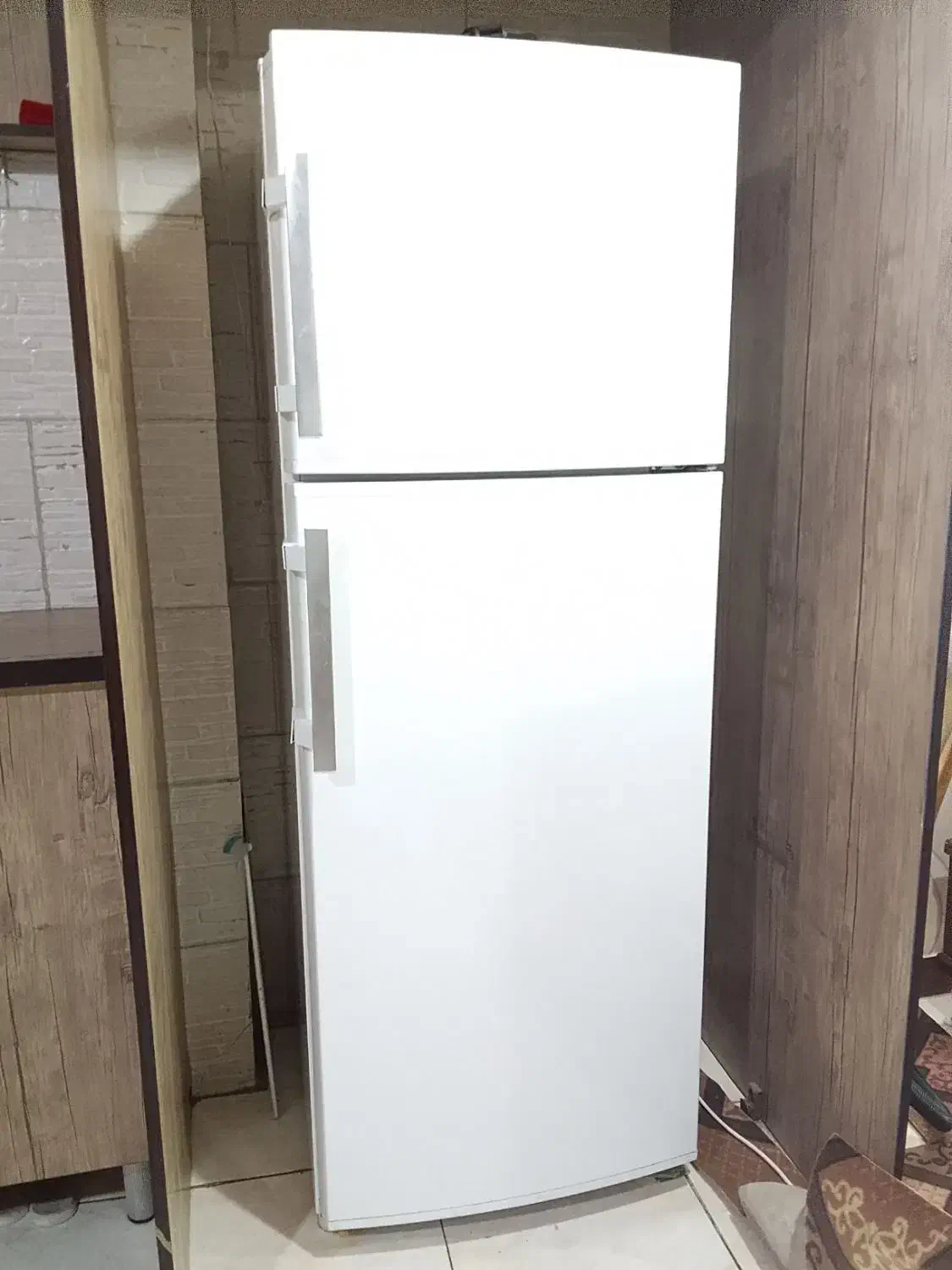 یخچال امرسان|یخچال و فریزر|قرچک, میرزائی جنوبی|دیوار