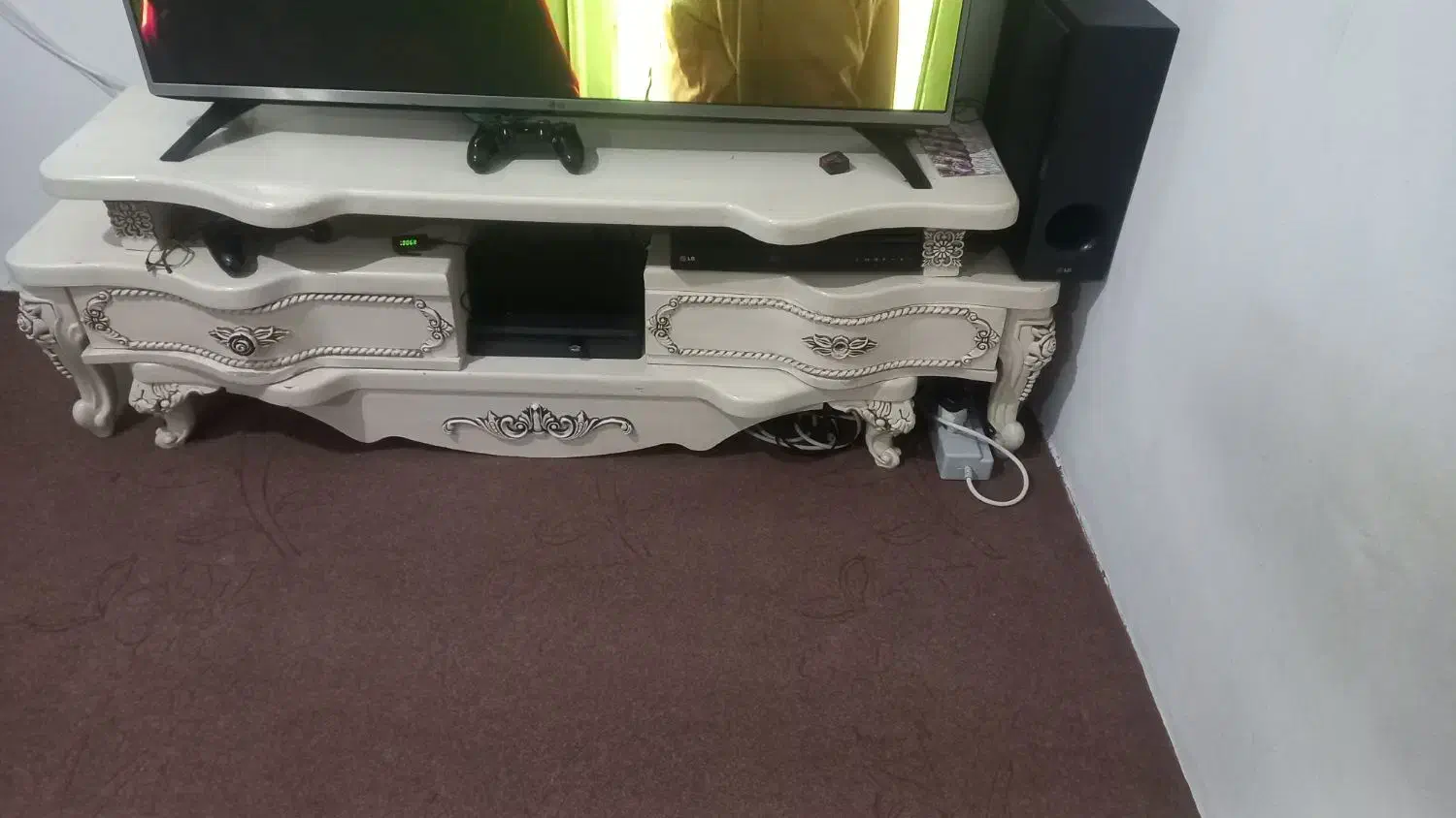 میز تلویزیون|میز تلویزیون|رشت, رودباری|دیوار