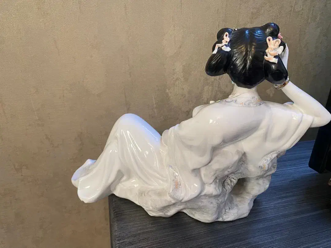 مجسمه وارداتی قدیمی|مجسمه، تندیس، ماکت|مشهد, بهشت|دیوار