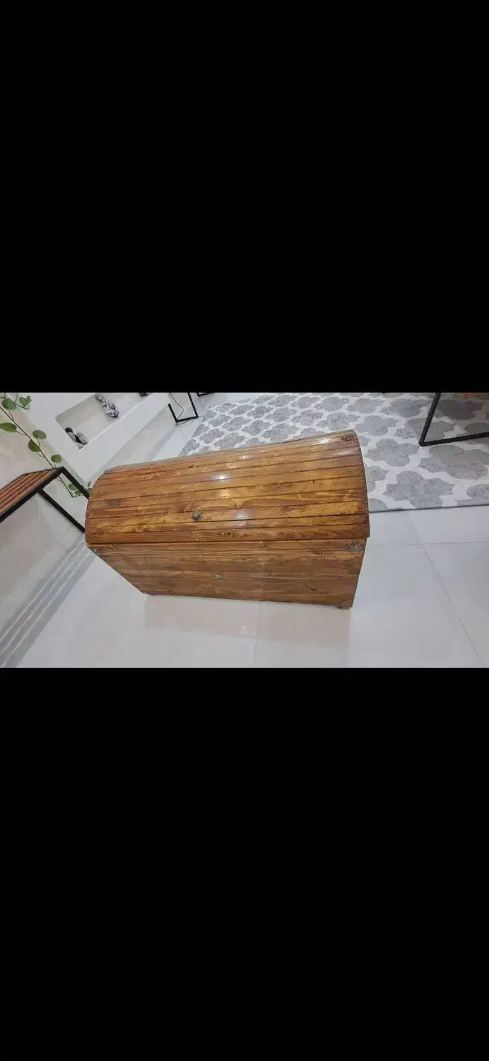 صندوق تمام چوب|کلکسیون اشیاء عتیقه|اصفهان, بهارستان|دیوار