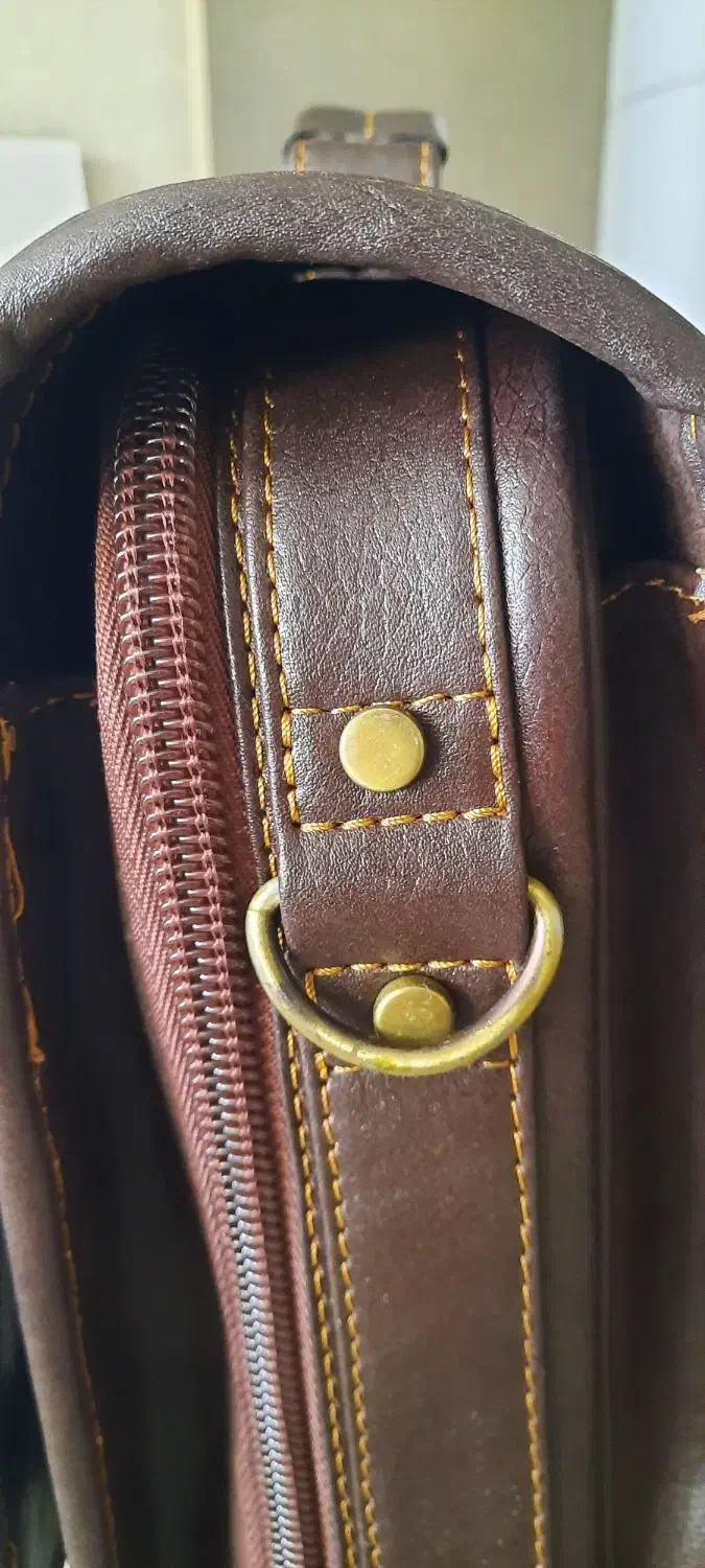 کیف چرم بسیار سبک و جادار|کیف، کفش، کمربند|قدس, شهرقدس|دیوار