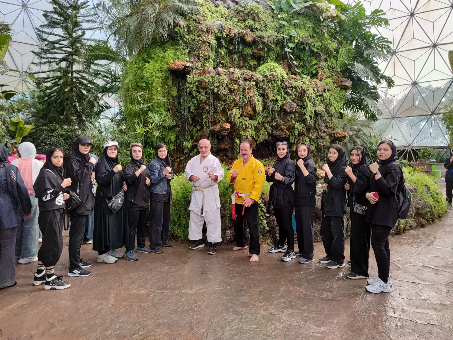 آموزش کیک بوکسینگ بانوان و دفاع شخصی بانوان|خدمات آموزشی|اصفهان, سرچشمه|دیوار