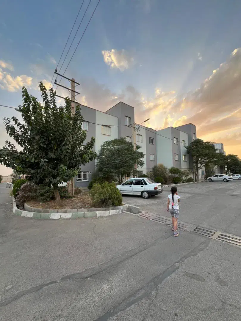 واحد ابتدا مهستان-با بهترین دسترسی|فروش آپارتمان|هشتگرد, شهرک دریا|دیوار