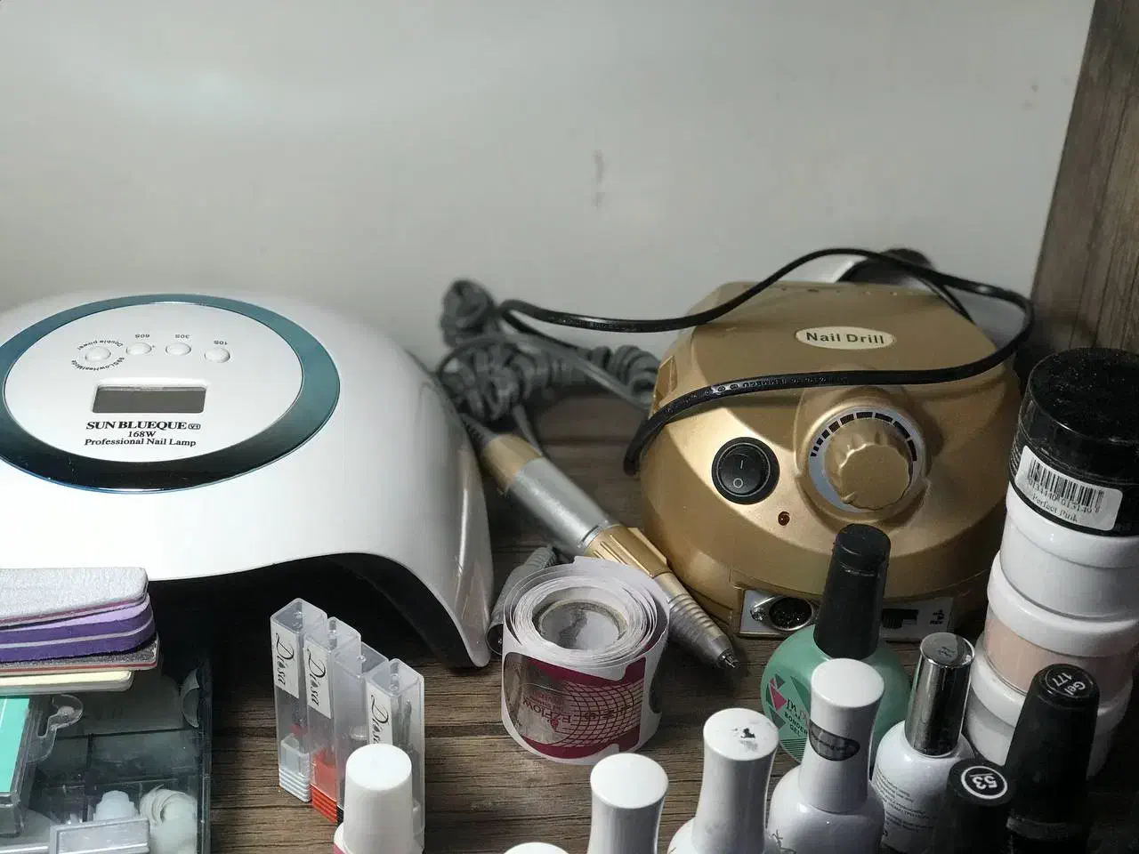 صفر تا صد وسایل کاشت ناخن|آرایشی، بهداشتی، درمانی|شیراز, کوشک میدان|دیوار