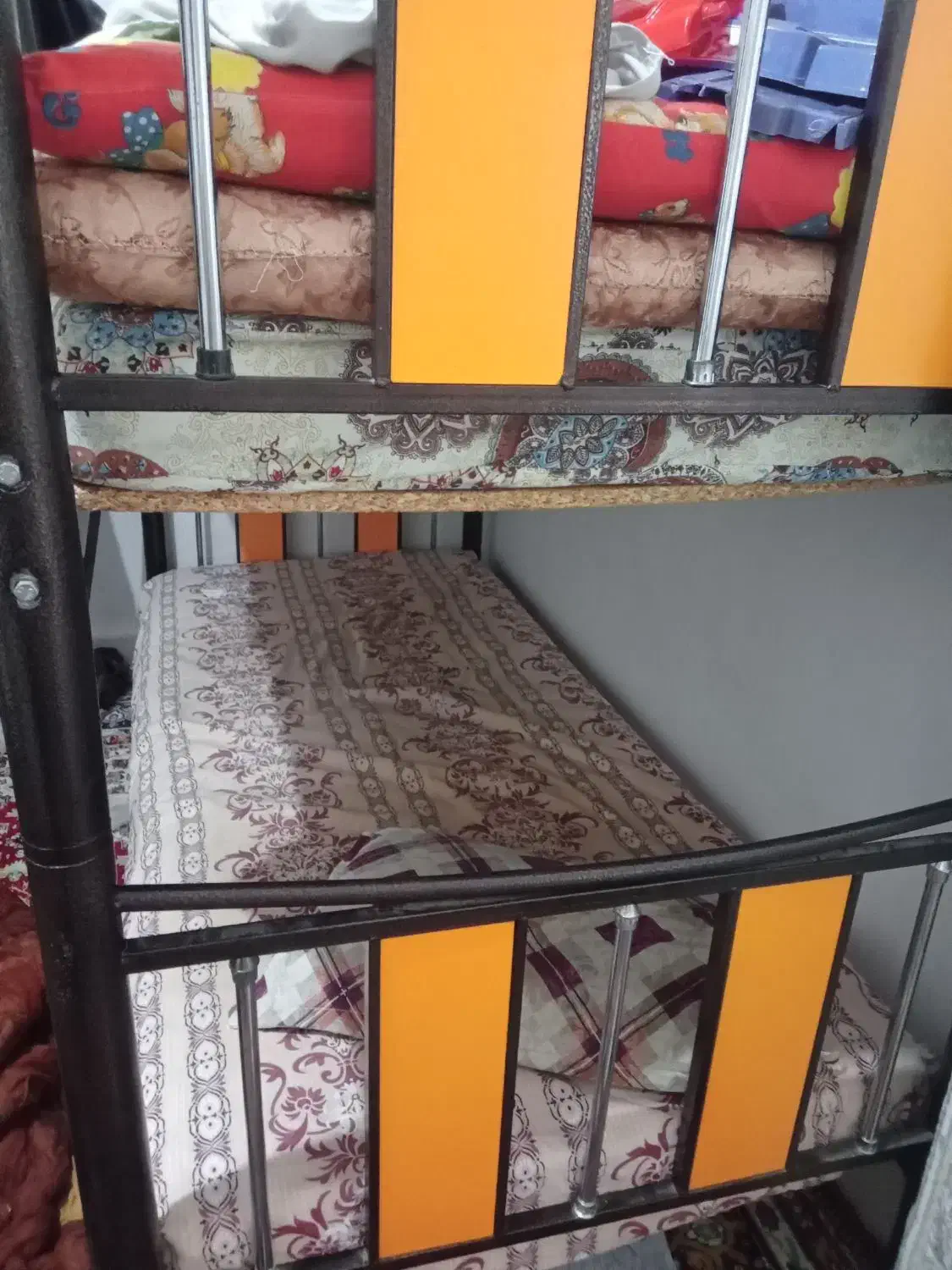 تخت دوطبقه فلزی|تخت و سرویس خواب|قائن, |دیوار