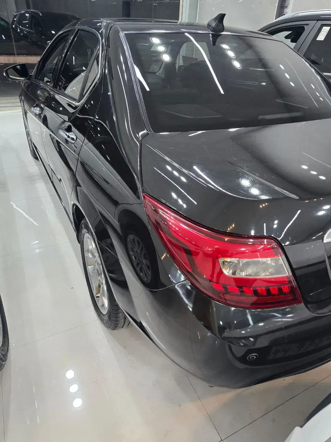 دنا پلاس توربو اتومات آپشنال مدل ۴۰۱ مشکی|خودرو سواری و وانت|بوشهر, |دیوار