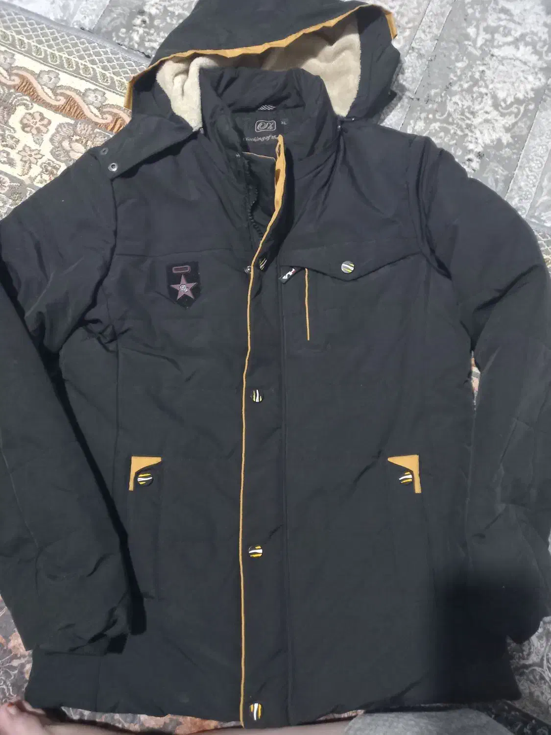 کاپشن|لباس|شیروان (خراسان), |دیوار