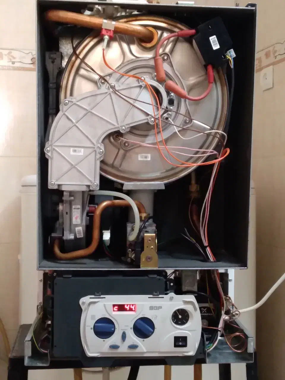 تعمیرات پکیج وکولر گازی|خدمات پیشه و مهارت|اصفهان, شهرک میلاد|دیوار