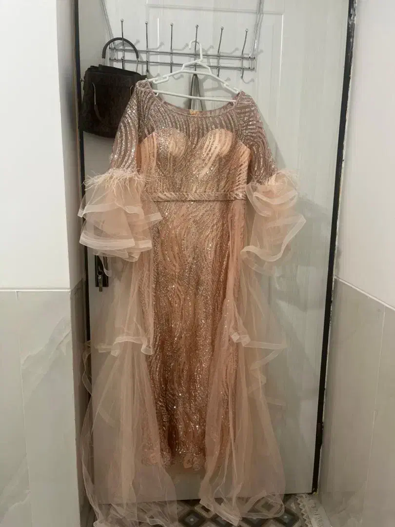 لباس مجلسی|لباس|مرودشت, دولت آباد|دیوار