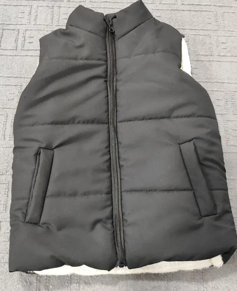 پافر بچه گانه مشکی|کفش و لباس بچه|فردوس (خراسان), |دیوار