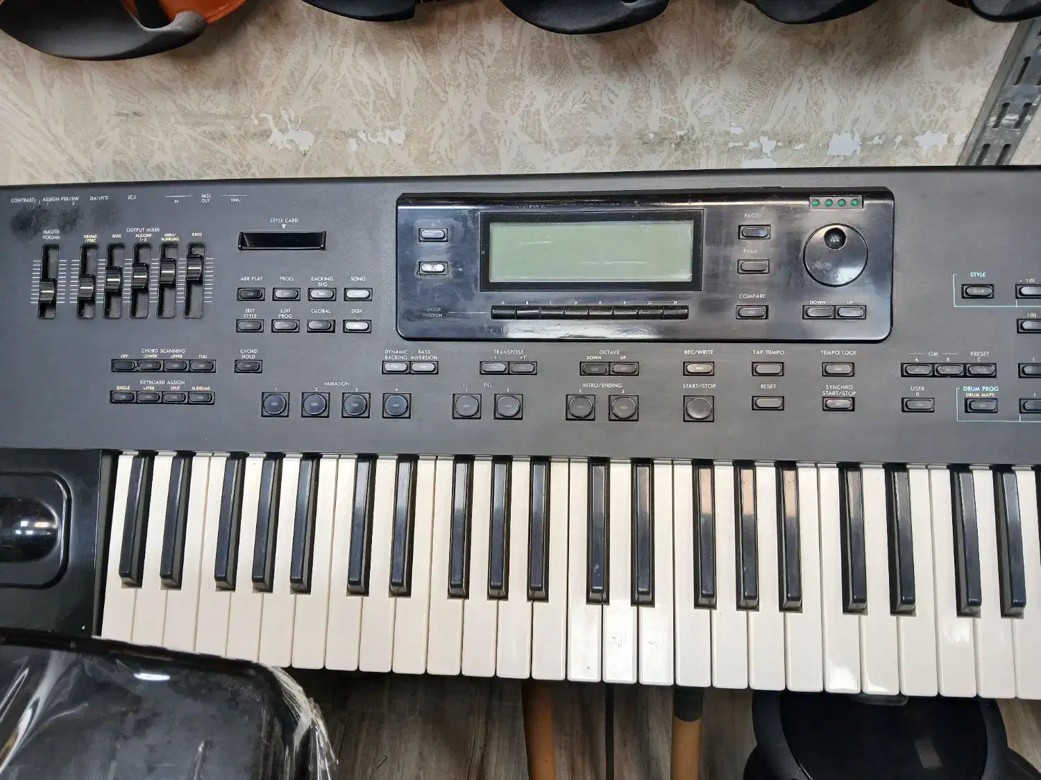 ارگ گورگi3|پیانو، کیبورد، آکاردئون|تبریز, |دیوار