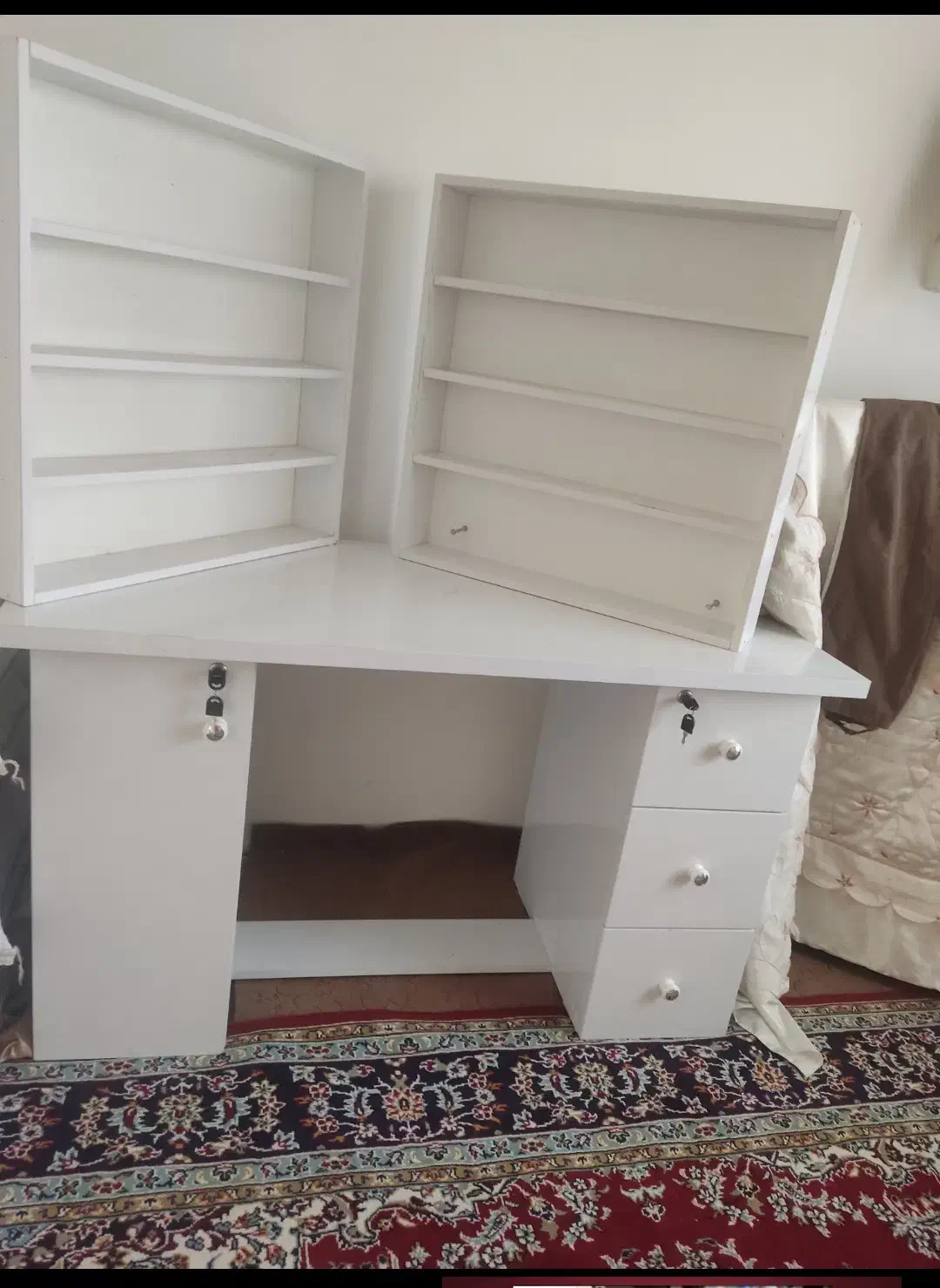 فروش صندلی برقی میز ناخن لوستر رینگ لایت|آرایشگاه و سالنهای زیبایی|آمل, |دیوار