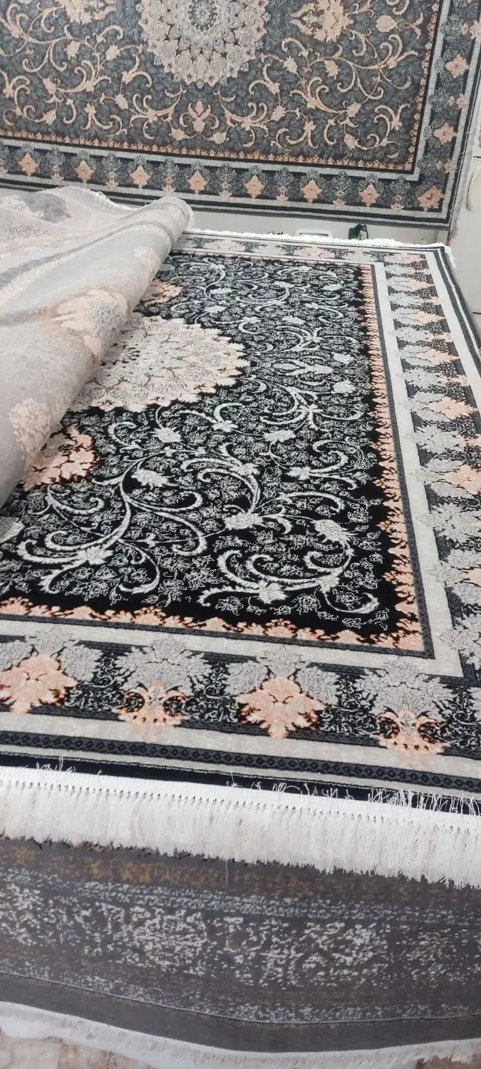 دنیای فرش اقساطی(باشرایط دلخواه)|فرش|یزد, |دیوار