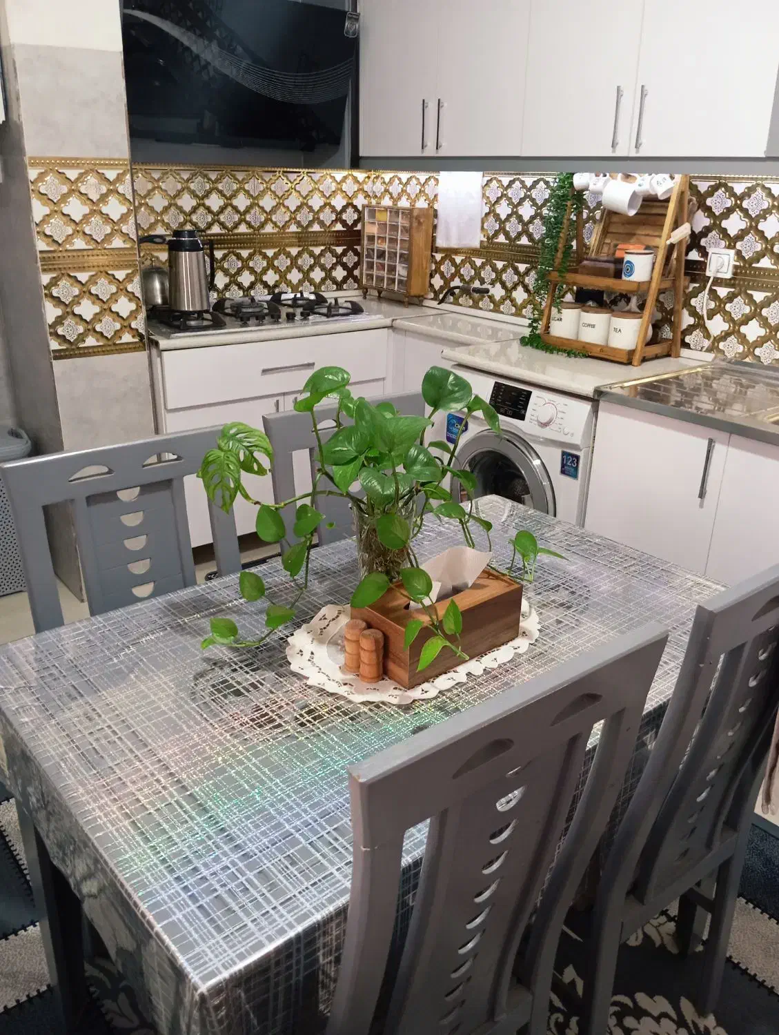 میز نهار خوری ۴نفره|میز و صندلی غذاخوری|قوچان, |دیوار