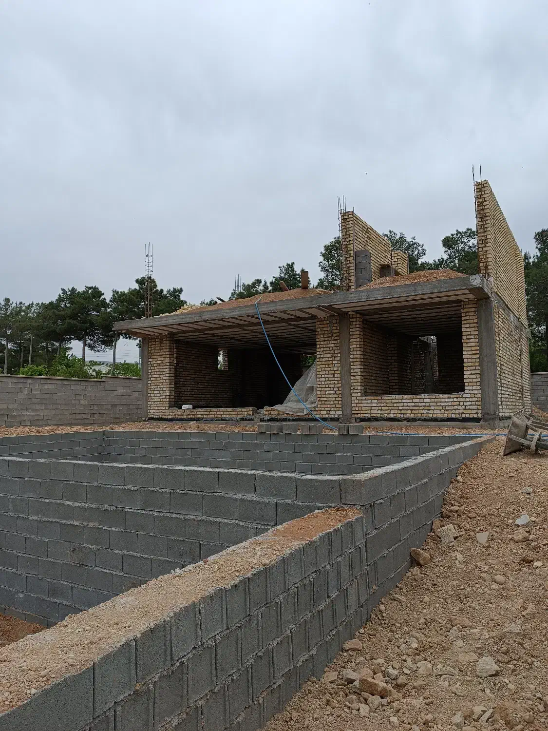 اجرای اسکلت ساختمان بنایی قلات کودیان دالین بیضا|خدمات پیشه و مهارت|شیراز, قلات|دیوار