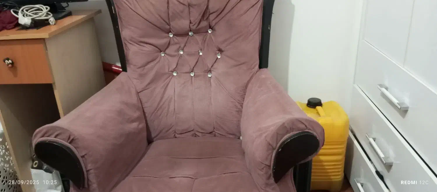 فروش فوری مبل|مبلمان خانگی و میز عسلی|تربتحیدریه, بالا ولایت|دیوار