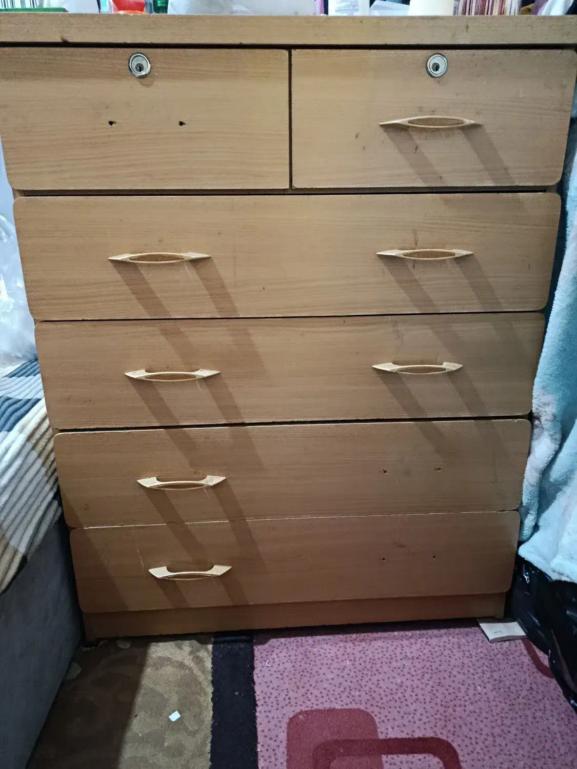 دراور|جاکفشی، کمد، دراور|شاهین‌شهر, مخابرات (شهید بهشتی)|دیوار