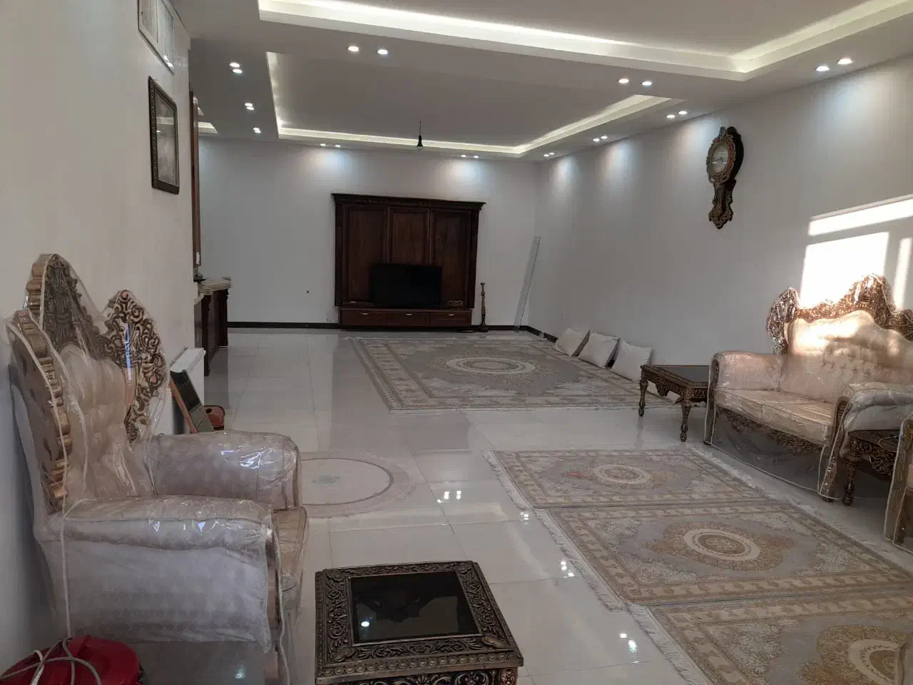 رهن ویلایی سه خوابه حیاط دار در قلات|اجارهٔ خانه و ویلا|شیراز, قلات|دیوار