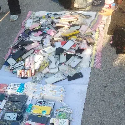 300 عدد کاور قاب گوشی قدیمی دونه ای 7هزارتمن|لوازم جانبی موبایل و تبلت|یاسوج, |دیوار