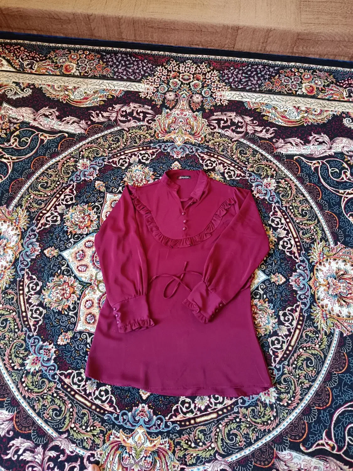 لباس زنانه|لباس|شیراز, دست خضر|دیوار