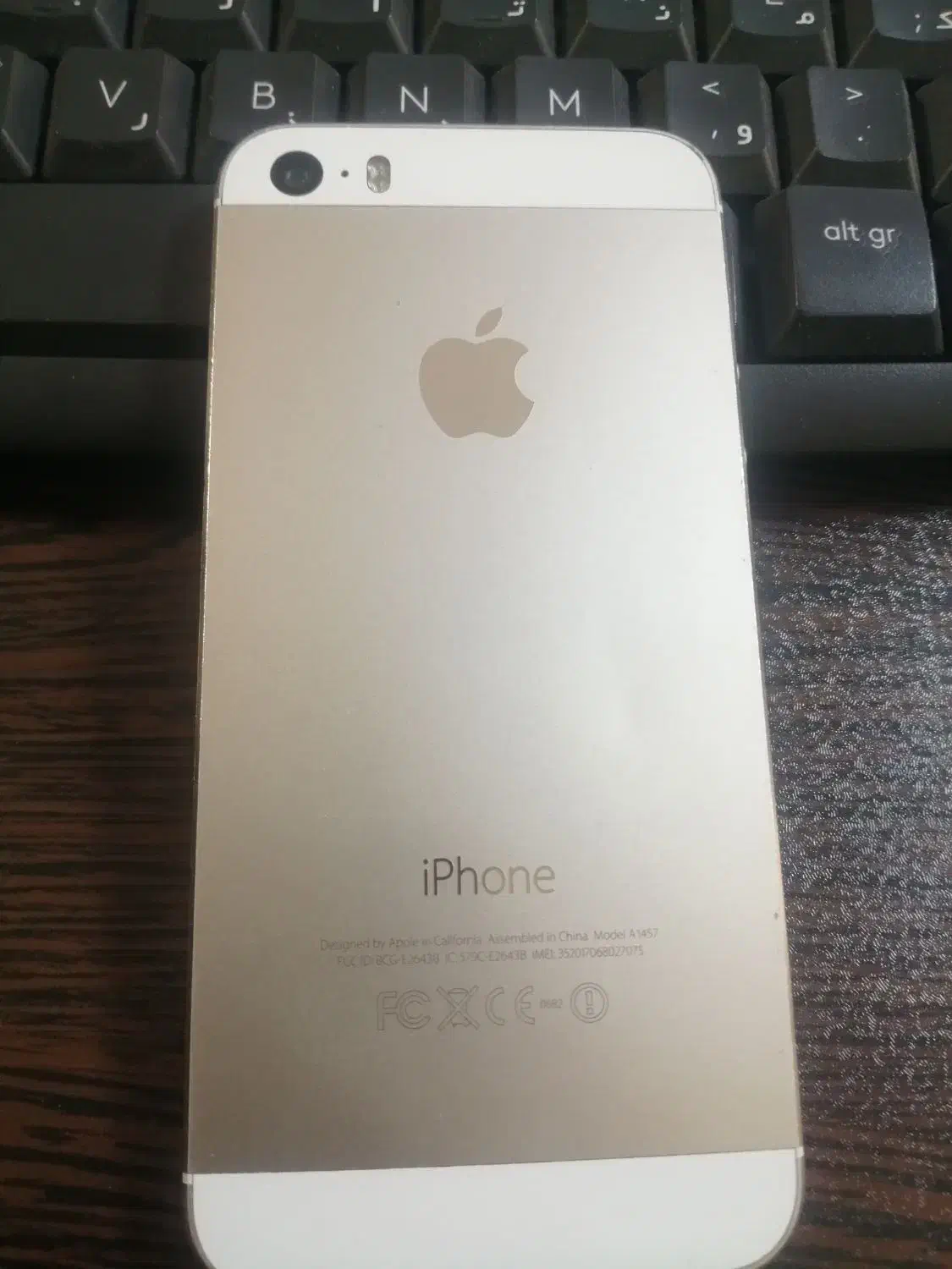 آیفون تمیز بدون هیچ گونه ایرادی|موبایل|تهران, شیراز|دیوار