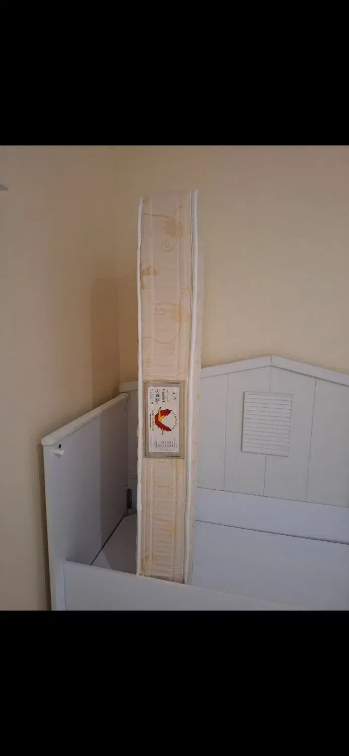 فروش تخت کودک و تشک اصلا استفاده نشده ه|اسباب و اثاث بچه|کرج, مطهری|دیوار