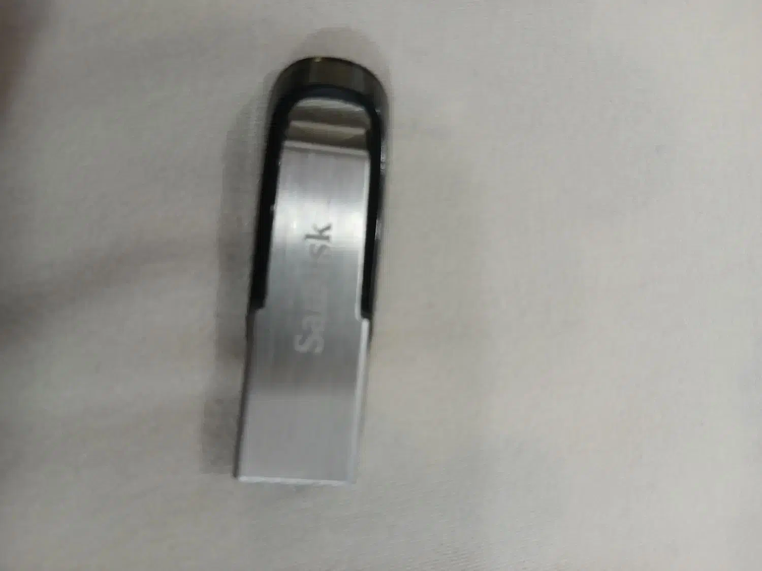 فلش گمشده|اشیا|قروه, |دیوار