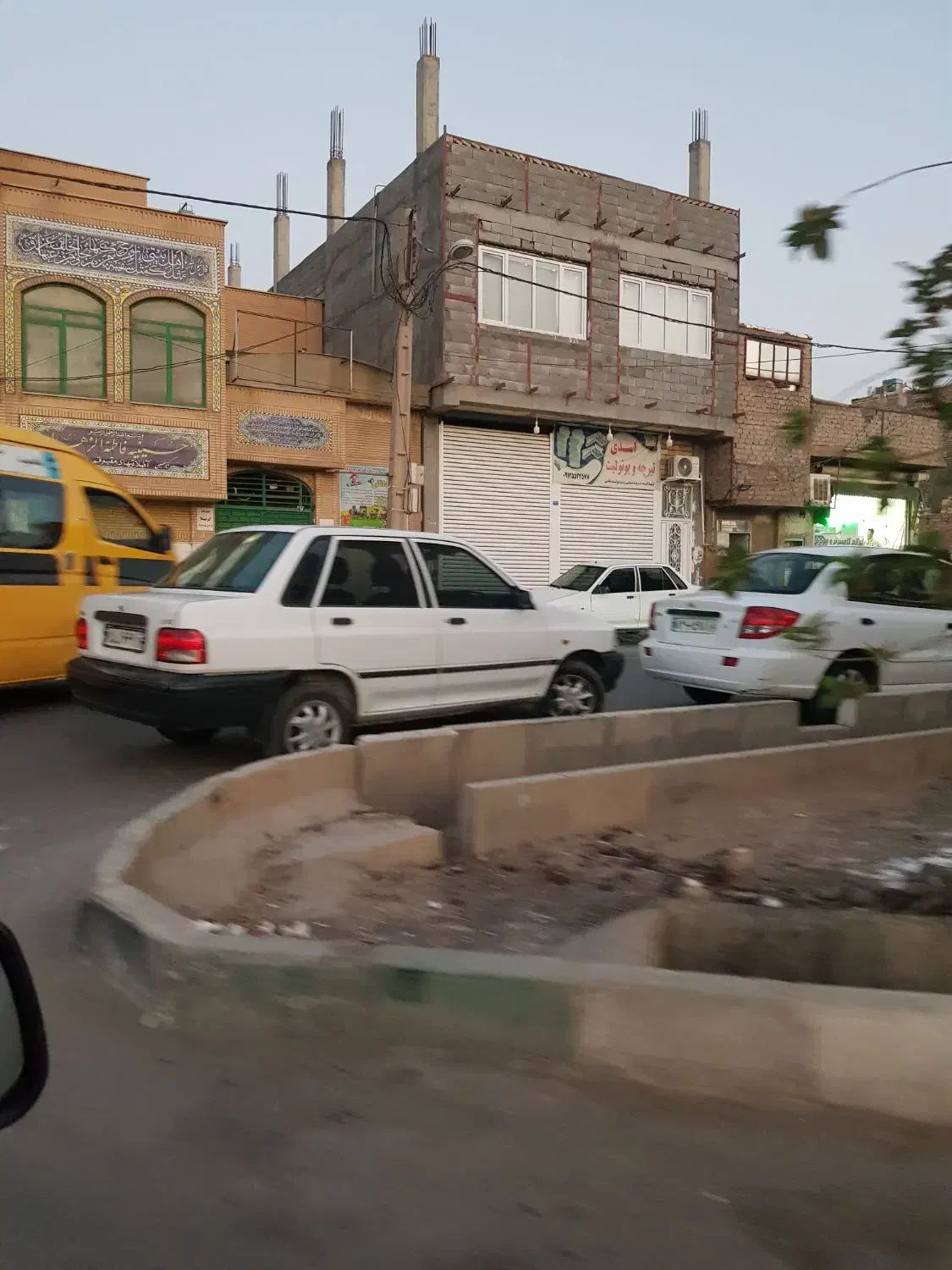 اجاره انباری بزرگ ۱۶۰ متری سقف بلند|اجارهٔ مغازه و غرفه|قم, ولیعصر|دیوار
