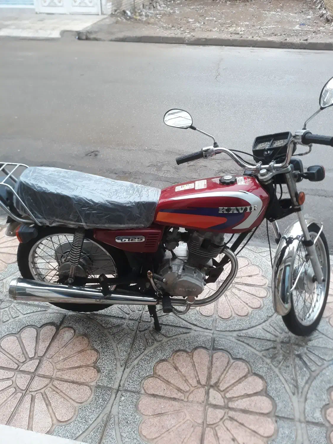 کویر ۸۴ عروسک|موتورسیکلت|تاکستان, |دیوار