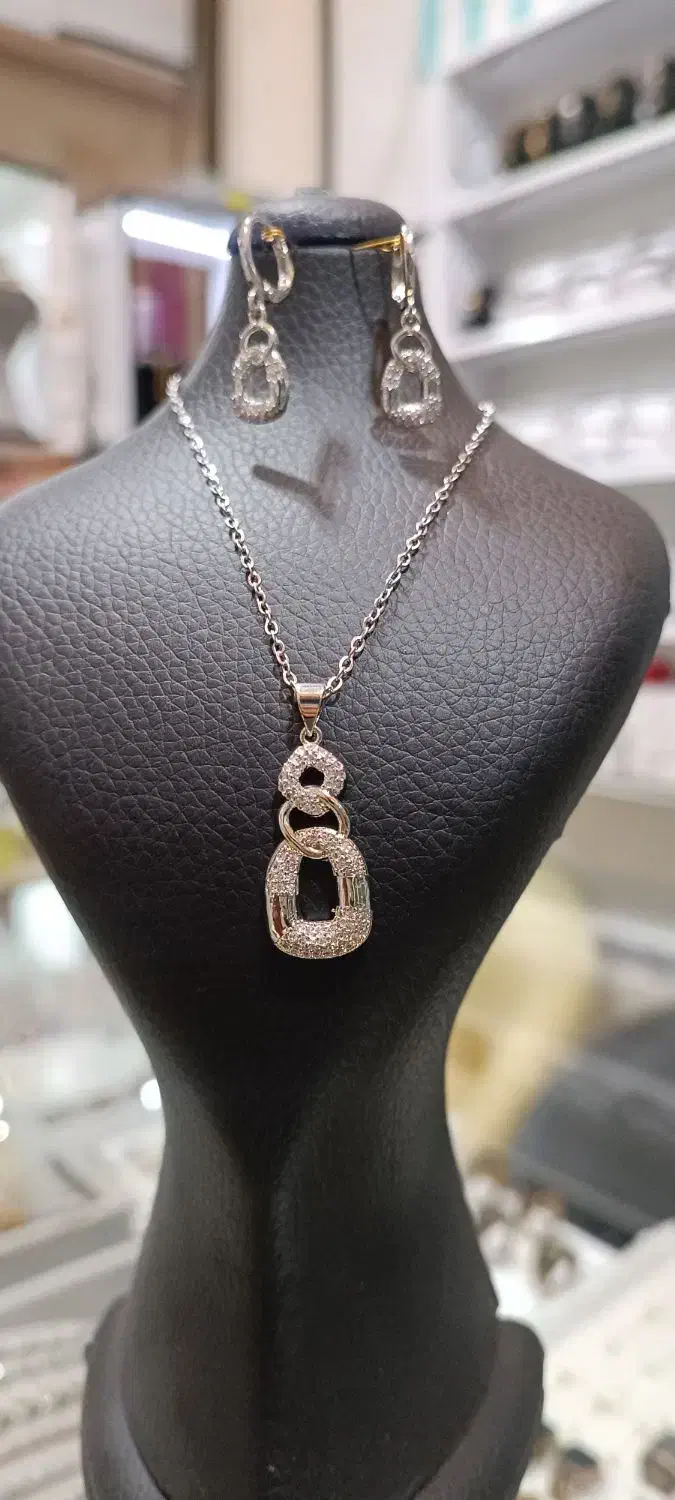 نیمست جواهری روکش نقره|بدلیجات|بروجرد, |دیوار